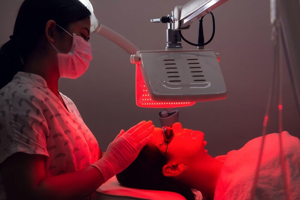 women during red light procedure